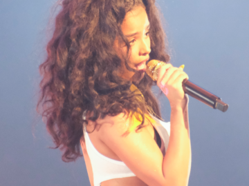 La chanteuse sud-africaine Tyla en concert